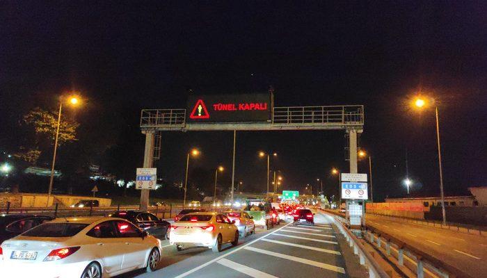 Son dakika! Avrasya Tüneli araç yangını nedeniyle kapatıldı