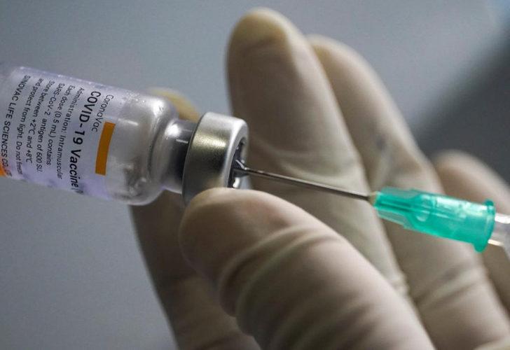Çin’de Sinovac aşısı için yeni karar! 3-17 yaş aralığında kullanımına onay verildi