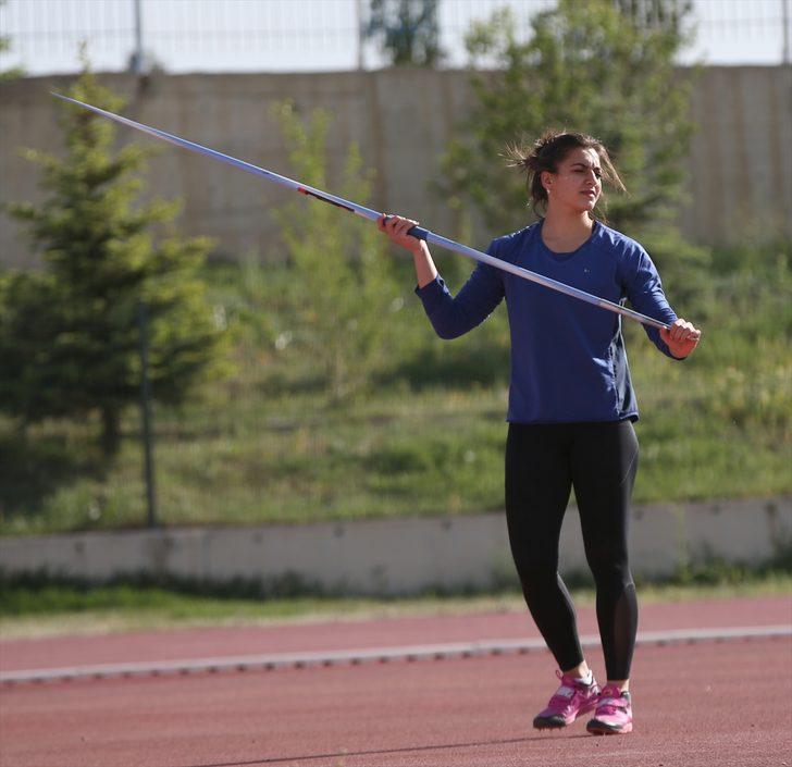 Milli ciritçi Esra Türkmen, uluslararası müsabakalarda madalya almak için ter döküyor: G2