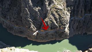 İğneyle kuyu kazdılar! Yapımı 132 yıl süren Taş Yolu görenlerin nefesini kesiyor