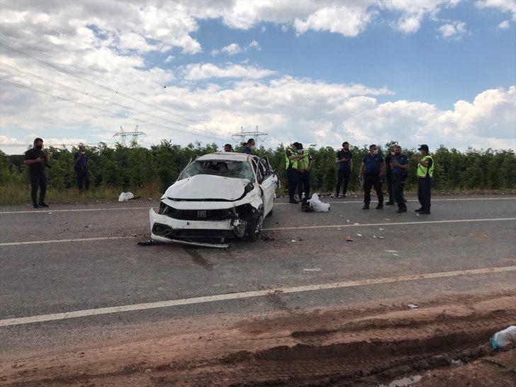 Kuzey Marmara Otoyolu'nda otomobil bağlantı yoluna devrildi: 1 ölü, 2 yaralı G2