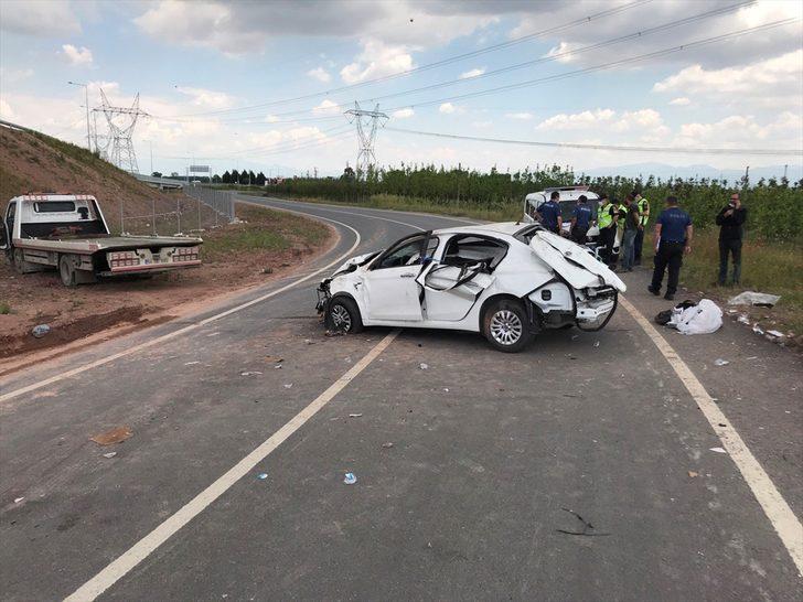 Kuzey Marmara Otoyolu'nda otomobil bağlantı yoluna devrildi: 1 ölü, 2 yaralı G4