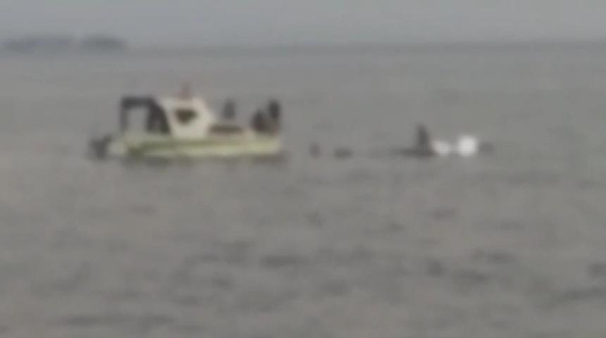 Küçükçekmece'de tekne alabora oldu, 4 kişi kurtarıldı