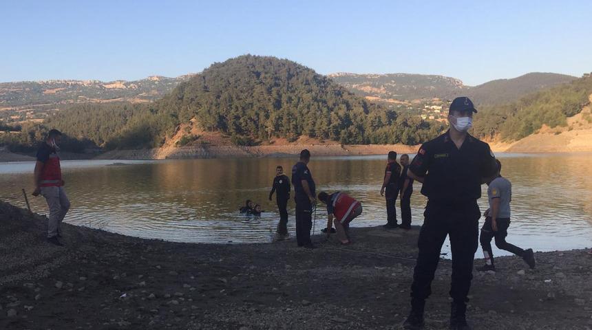 Baraj gölüne giren 14 yaşındaki çocuk boğuldu