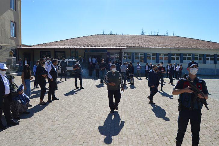 Güney beldesinde vatandaşlar oyunu kullanmaya başladı G4