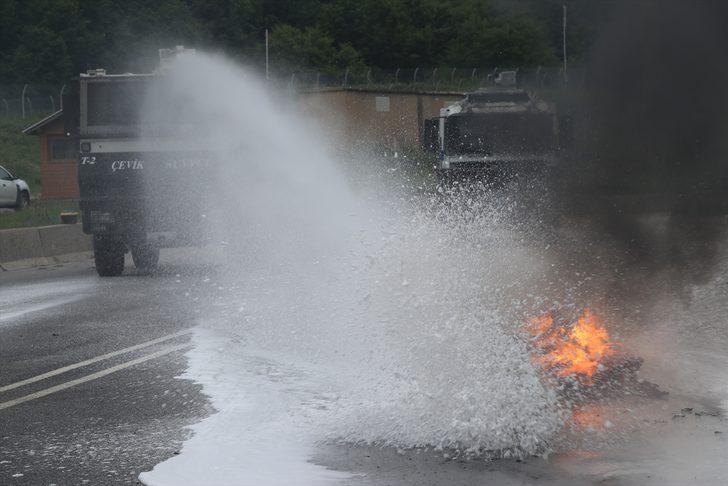 Bolu Dağı'nda çevik kuvvet ekiplerine TOMA eğitimi verildi G1
