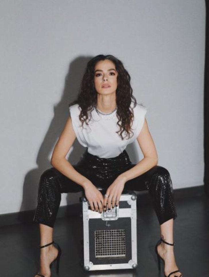 Özge Özpirinçci 13 haftalık hamile! | Özge Özpirinçci kimdir? Özge Özpirinçci kaç yaşında? G4