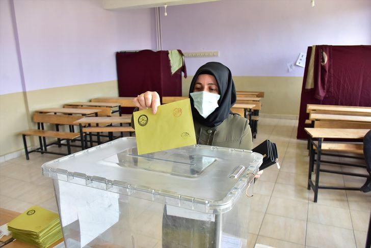 Doğu ve Güneydoğu'daki bazı illerde muhtar veya ihtiyar heyeti seçimleri yapılıyor G3