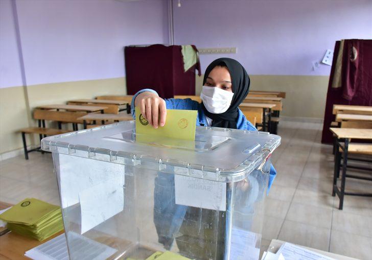 Doğu ve Güneydoğu'daki bazı illerde muhtar veya ihtiyar heyeti seçimleri yapılıyor G4