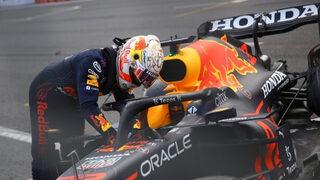 Formula 1 Azerbaycan Grand Prix'sinde Max Verstappen kaza yaptı