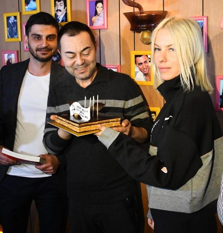 Serdar Ortaç ve sevgilisi Seçil Gür'den aşk pozu! G3