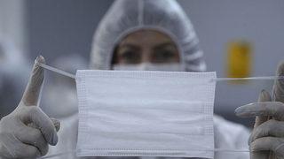 İsrail'de kapalı alanlarda da maske takma zorunluluğu kaldırılıyor