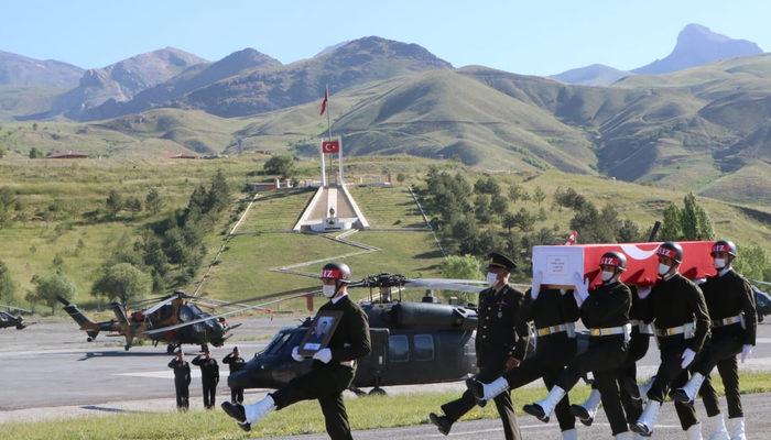 Şehit uzman çavuş Samet Şeker törenle memleketine uğurlandı