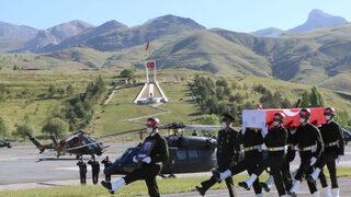 Şehit uzman çavuş Samet Şeker törenle memleketine uğurlandı