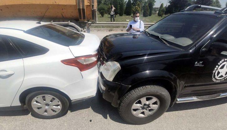 Düzce'de 7 aracın karıştığı zincirleme trafik kazasında 5 kişi yaralandı G2