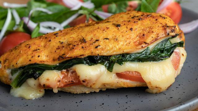 Ispanaklı piliç dolma tarifi ile hem gözünüz hem mideniz doyacak!