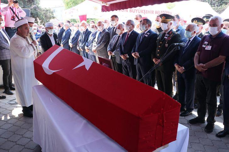 Şehit Piyade Uzman Çavuş Samet Şeker Samsun'da son yolculuğuna uğurlandı G1