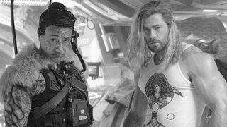 Chris Hemsworth'ün Thor kasları sosyal medyada tartışma yarattı