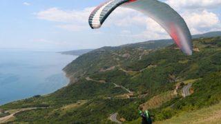 Mavi ve yeşilin tüm tonlarını ağırlayan Uçmakdere adrenalin tutkunlarının ilk adresi oldu