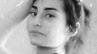 Kahreden olay! Genç kız odasında ölü bulundu