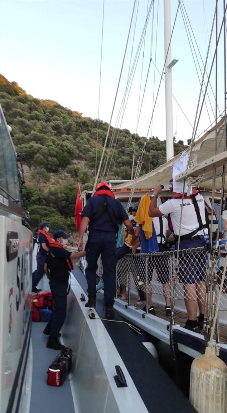 Fethiye'de aslan balığına basan kişi hastaneye kaldırıldı G3