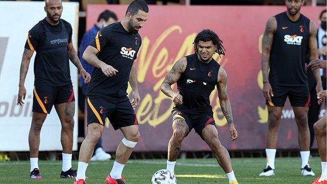 Galatasaray sezonu Selçuk İnan ve Necati Ateş yönetiminde açacak