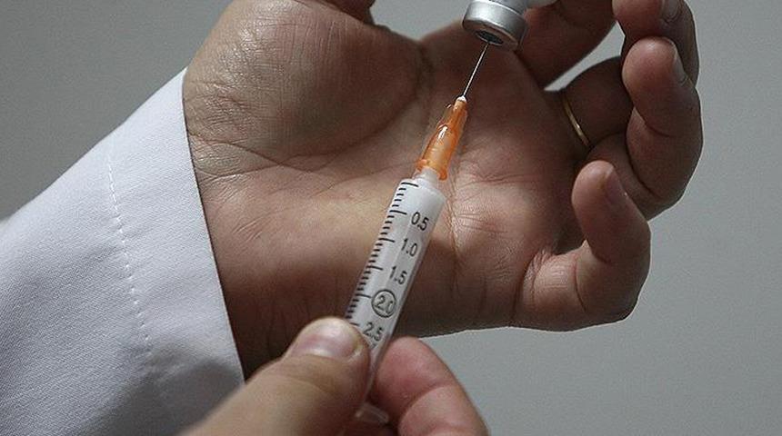Koronavirüs aşısında 3'üncü doz tartışmaları! "Yerli aşı kullanılabilir"