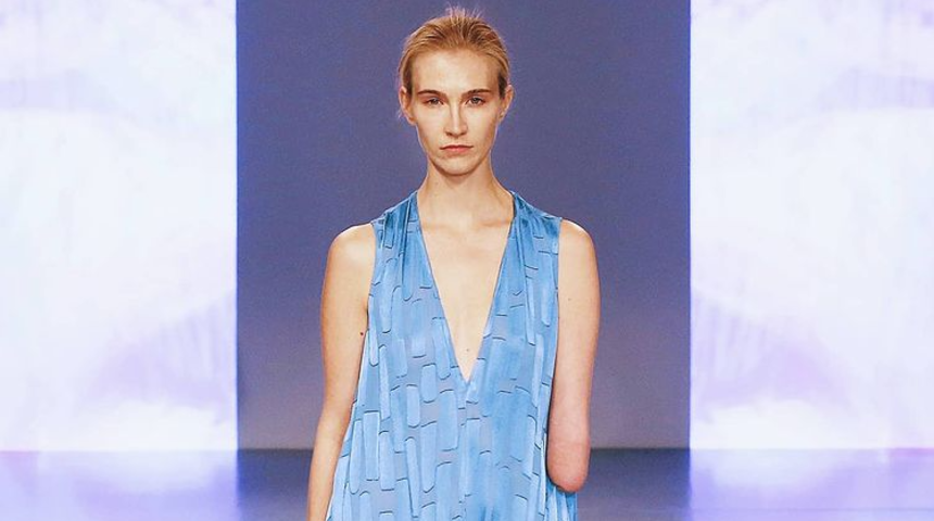 Kalıplaşan güzellik ölçülerini kabul etmedi! Kelly Konx’un hikayesi çoğu kişiye ilham oldu