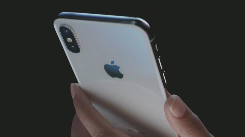 Tamire verdiği iPhone'dan müstehcen görüntüleri sızdırılmıştı! Apple milyonlarca dolar ödedi