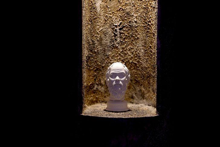 Antalya'da tatil konseptlerinin boyalarla anlatıldığı sergi açıldı G4