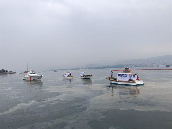 İzmit Körfezi'nde müsilaj temizleme çalışması başlatıldı G3