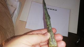 Dere kenarında bulundu! M.Ö. 1000-2000 yıllarına ait olduğu tahmin ediliyor