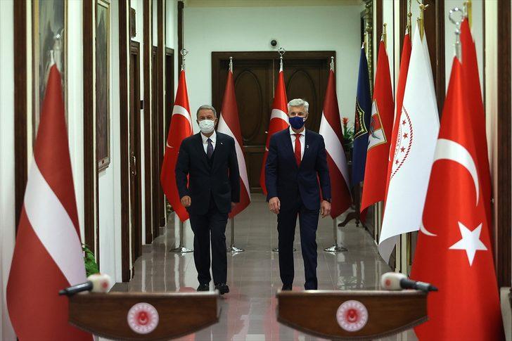 Akar, Letonya Başbakan Yardımcısı ve Savunma Bakanı Pabriks ile görüştü G4