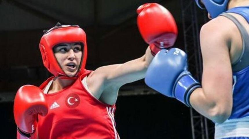 Altın yumruk Busenaz'dan geldi!