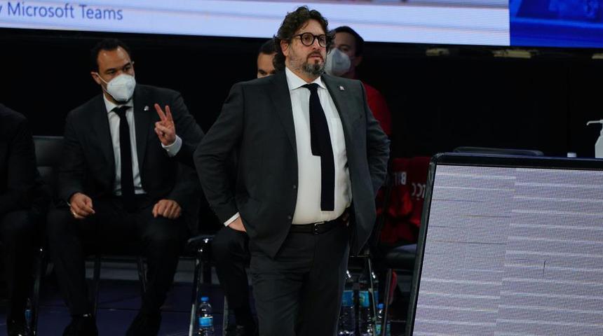 Fenerbahçe Beko, İtalyan hoca Andrea Trinchieri ile görüşüyor