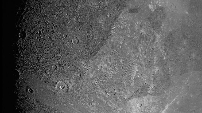 NASA yayınladı! Ganymede'i ilk kez bu kadar yakından göreceksiniz