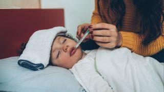 Çocukları tehdit eden 7 yaz enfeksiyonuna dikkat edin! Belirtileri görmezden gelmeyin