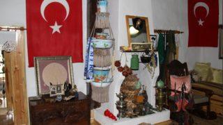 Çerkes kültürünü kendi evinde yaşatıyor! Evi müzeye dönüştürüldü ve ziyaretçilerini bekliyor