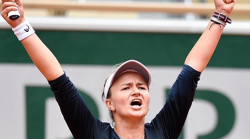 Barbora Krejcikova Fransa Açık'ta yarı finalde
