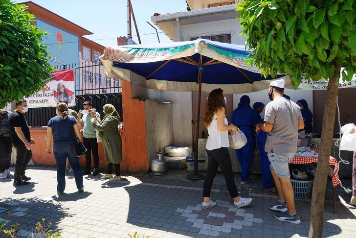 Şehit öğretmen Şenay Aybüke Yalçın mezun olduğu lisede anıldı G2