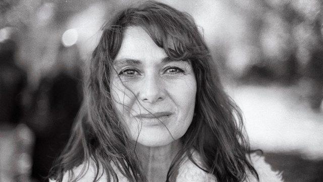 Cam Tavanlar dizisinin Süreyyası Hatice Aslan kimdir ve kaç yaşında? İşte hayat hikayesi...