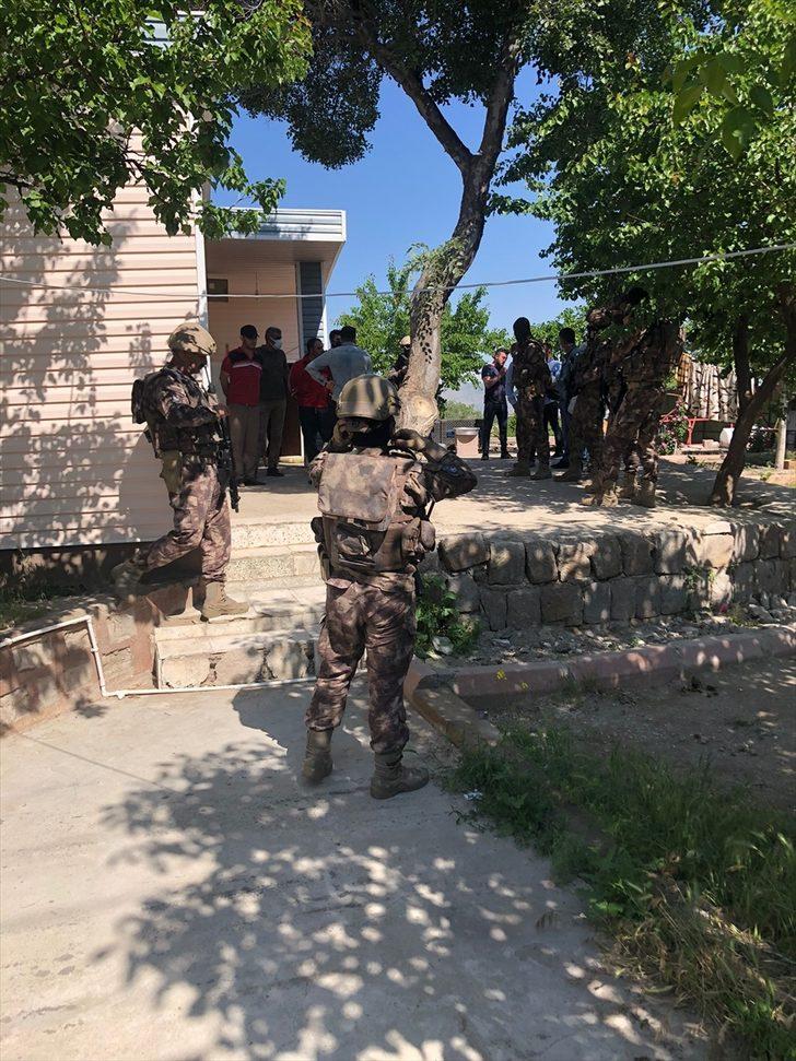 Kayseri'de hakkında 27 yıl 8 ay hapis cezası bulunan firari hükümlü yakalandı G2