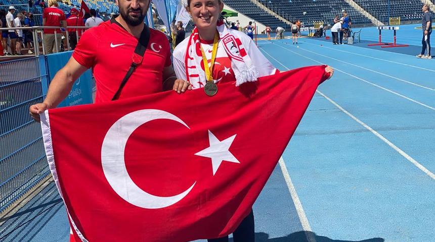Para atlet Fatma Damla Altın dünya şampiyonu oldu