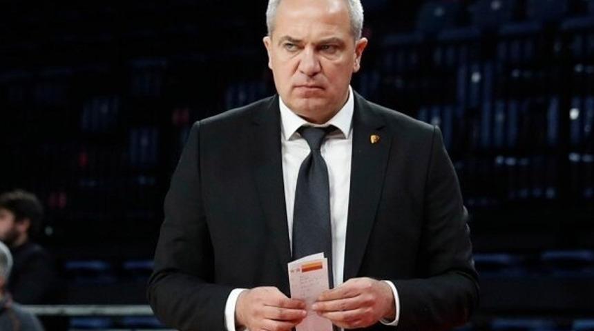 Galatasaray, Ekrem Memnun'la sözleşme yeniledi