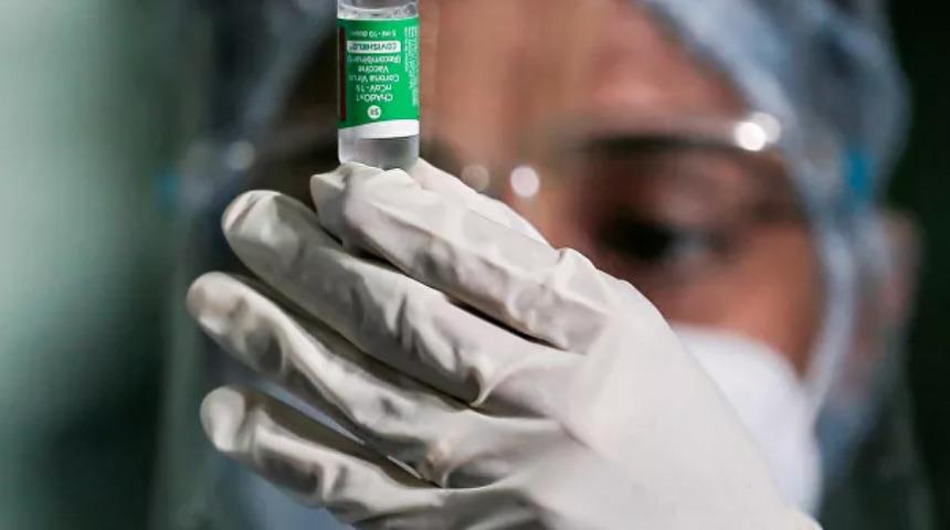 Korkunç olay! 52 yaşındaki kadın AstraZeneca aşısı olduktan sonra hayatını kaybetti