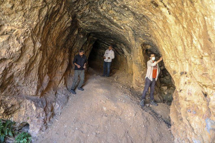 Van'daki Put mağaralarının duvarlarına işlenen kaya resimleri incelenecek G2