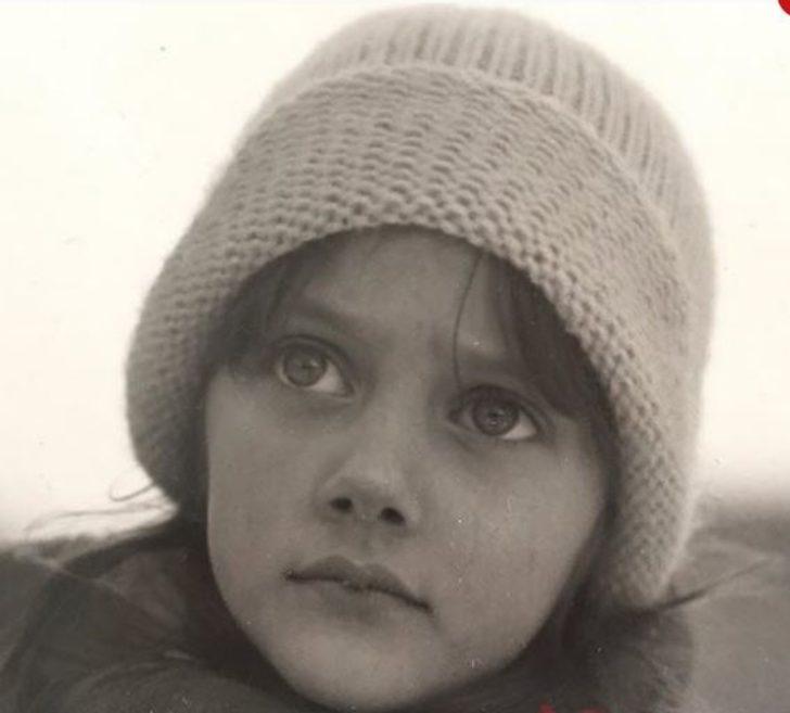 Filiz Akın'ın yanındaki küçük çocuğu tanıdınız mı? Şimdilerde çok ünlü... G1