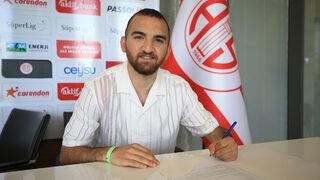 'Yeni Mesut Özil' Erkan Eyibil resmen Antalyaspor'da