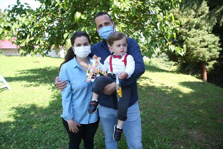 Giresun'da 23 Nisan'da evlerini Türk bayraklarıyla donatan bin çocuğa hediye verildi G2