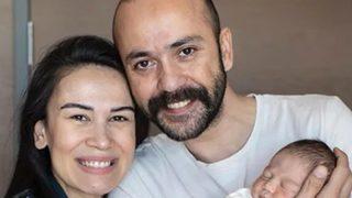 Sinem Yalçınkaya-Sarp Akkaya bebeklerinin yüzünü gösterdi